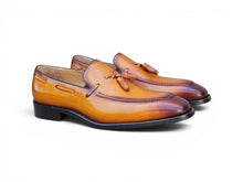 Load image into Gallery viewer, Carrucci Cognac Tassle Loafer