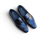 Load image into Gallery viewer, Carrucci Black Tassle Loafer