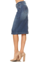 Load image into Gallery viewer, Indigo Wash White Stitching Denim Skirt