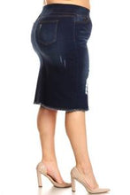 Load image into Gallery viewer, Fringed V-Seam Dark Indigo Wash Stretch Band Denim Skirt